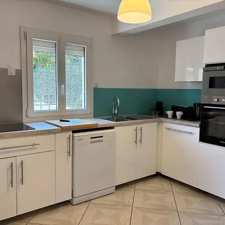 Διαμέρισμα Beautiful Close To Beaches And Old Αντίμπ